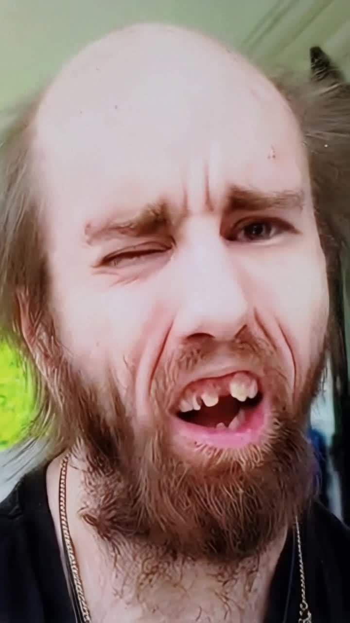 Cyraxx yelling insults from the porch, 