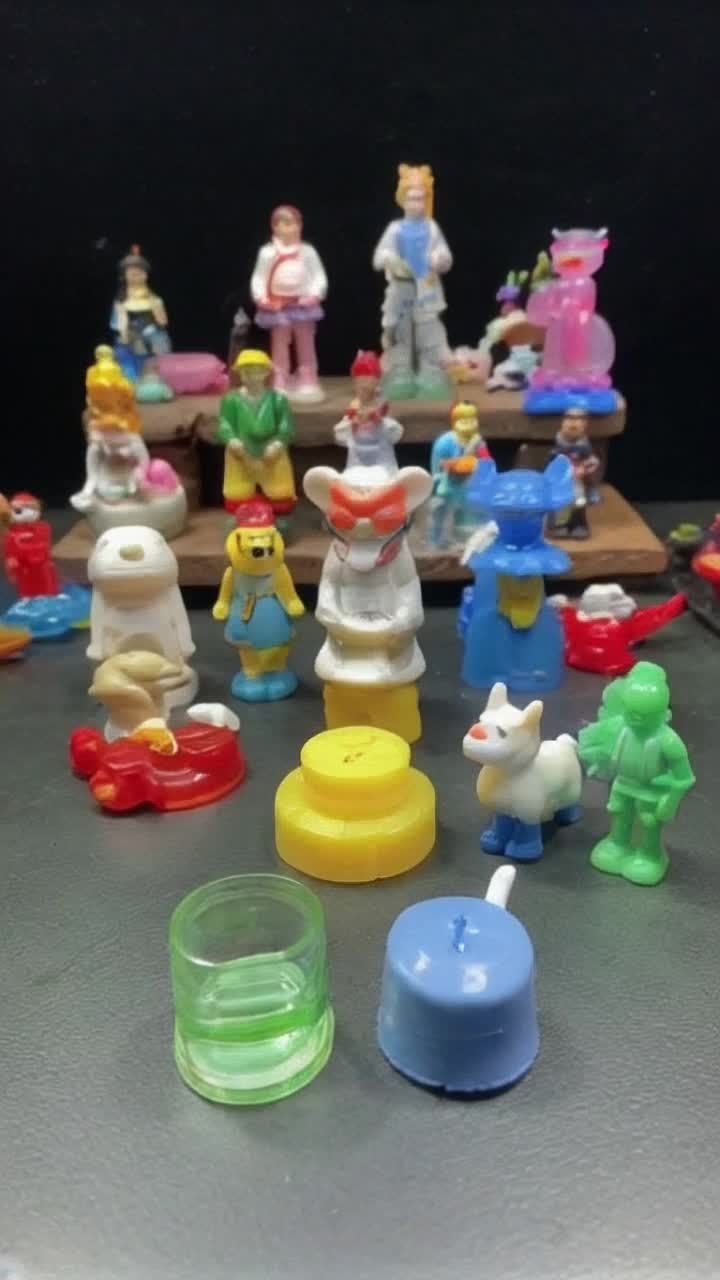 Plastic nostalgia toys retro plastic figurines playthings vintage plastic figure characters playset