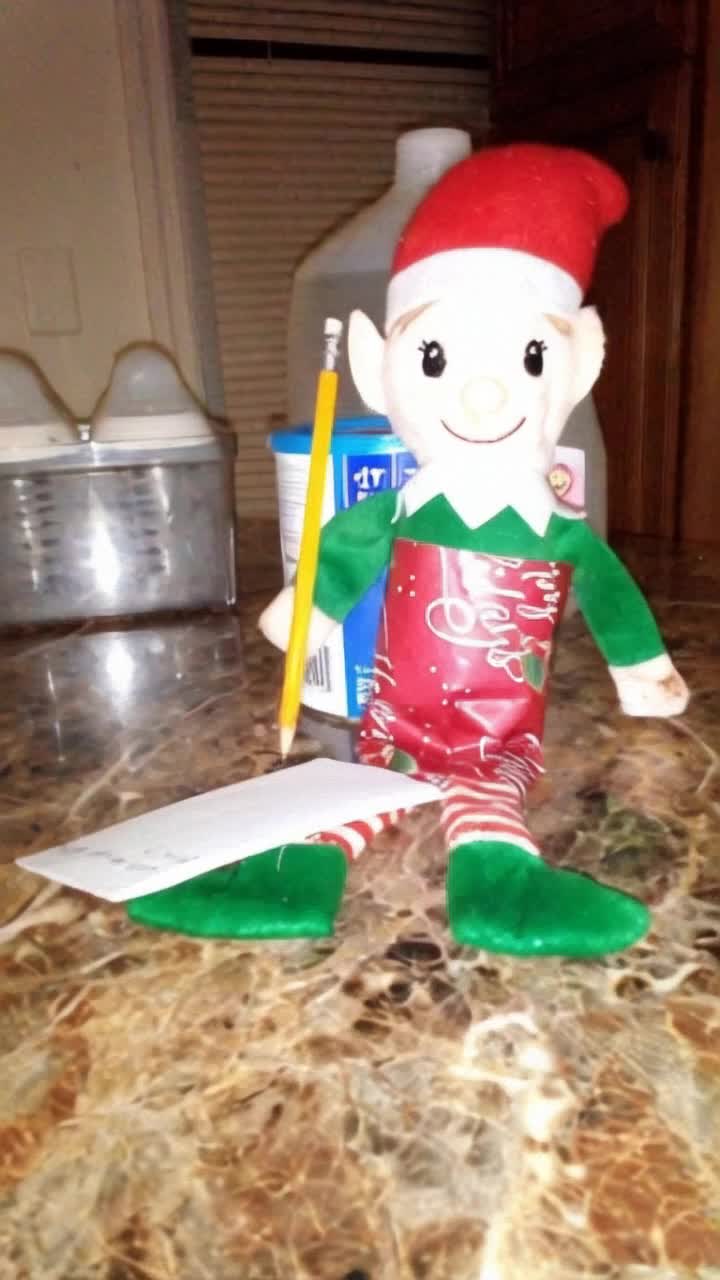 Make elf write on the paper