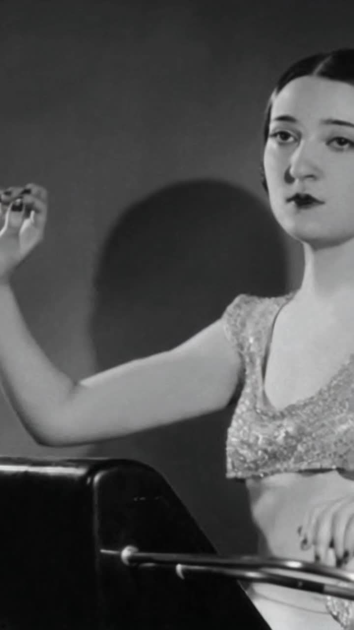 clara rockmore playing the theremin