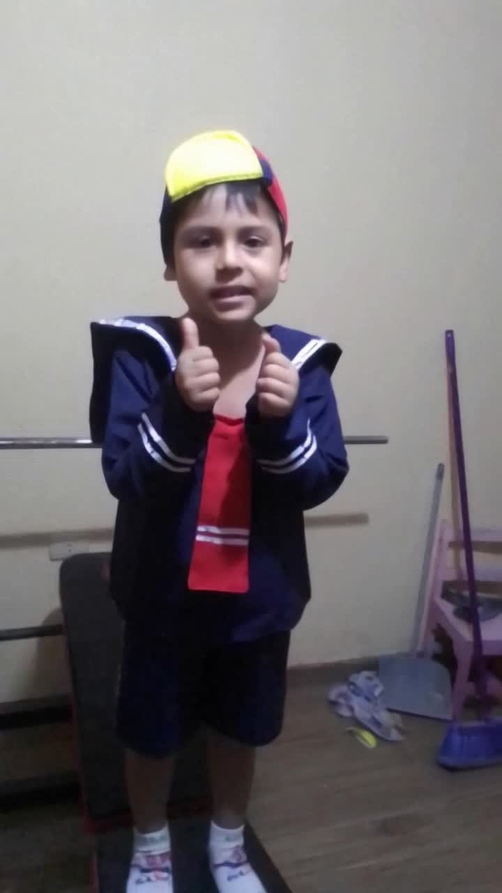 Bailando y saltando la vecindad del chavo