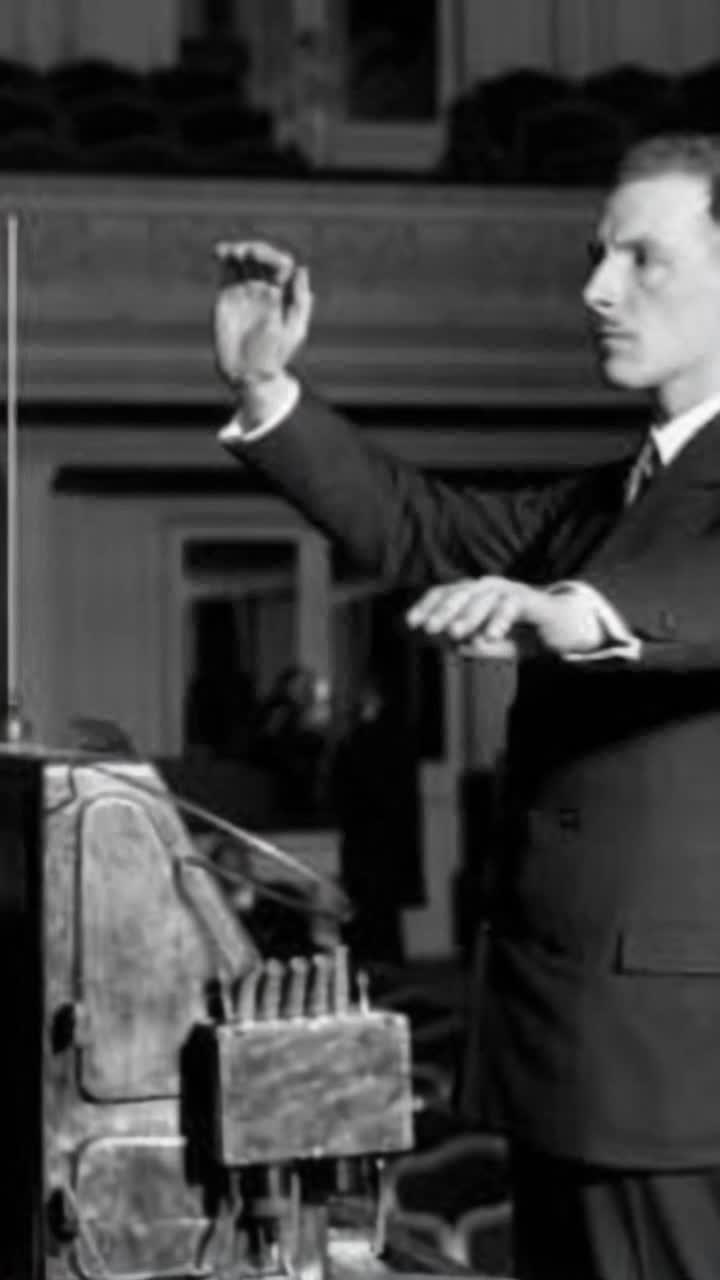 leon theremin playing the theremin